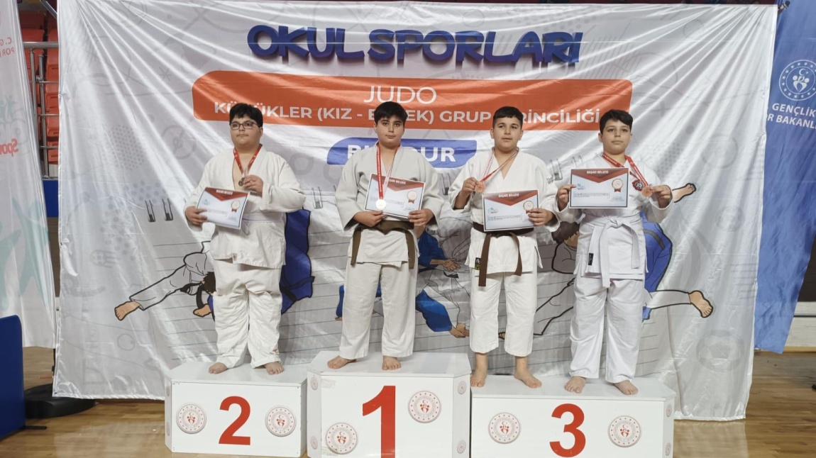 Judo Grup 1. 'si öğrencimiz Şükrü Malik ÇİLTEPE'yi tebrik ederiz.